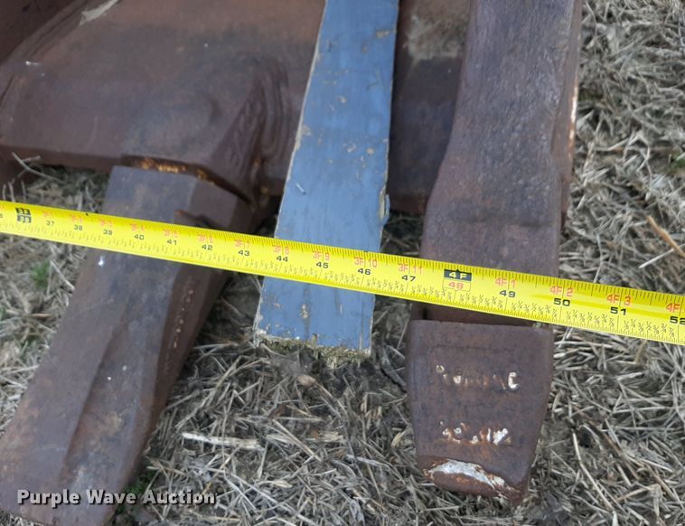 image for item DP2598 NYE PC228 excavator bucket