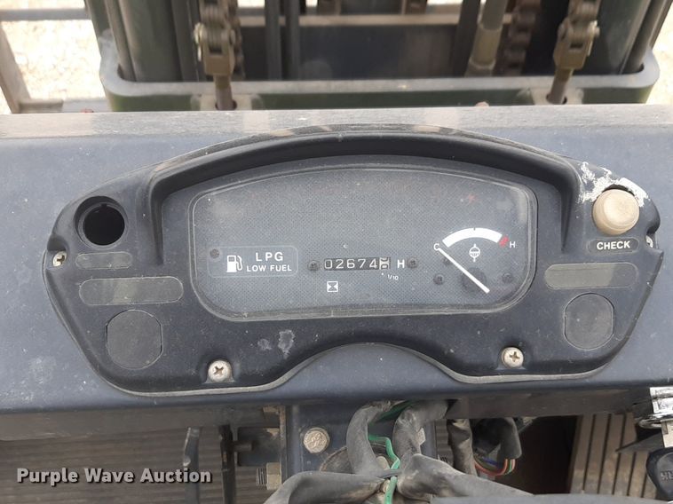 image for item DP2668 Clark CMP 25L forklift