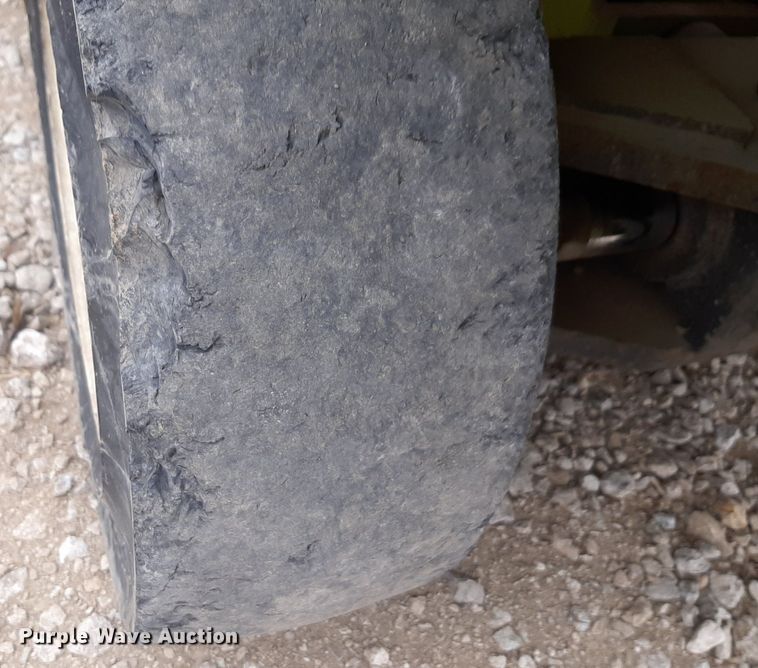 image for item DP2668 Clark CMP 25L forklift