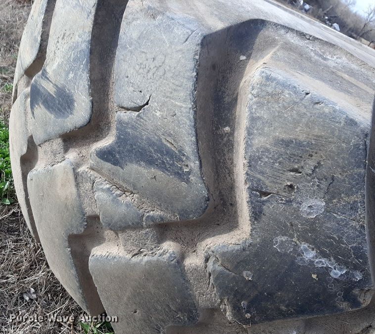 Firestone Super Rock Grip WB 29.525 wheel loader tire in Mulvane, KS