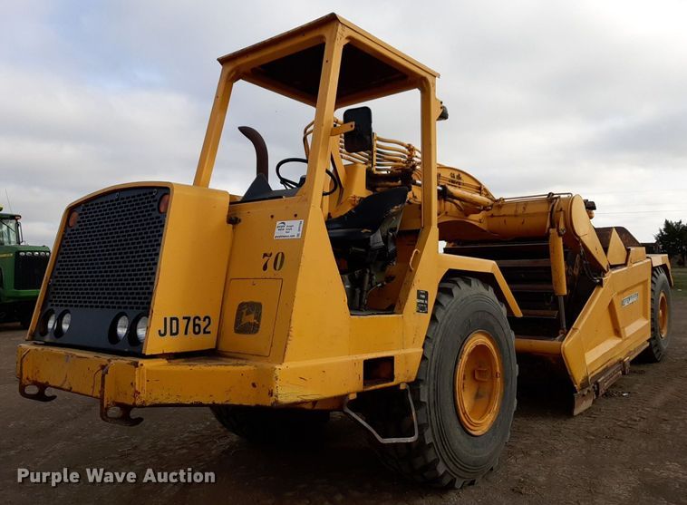 image for item DP2708 1979 John Deere 762 elevating scraper