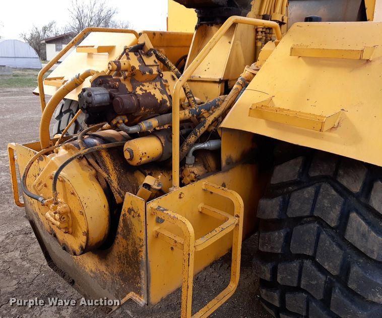 image for item DP2708 1979 John Deere 762 elevating scraper