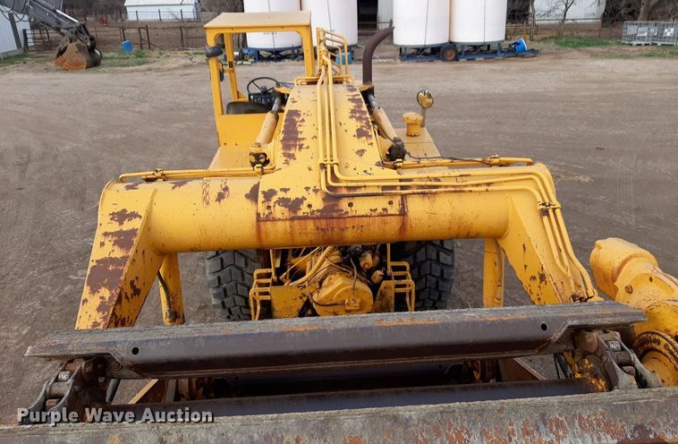 image for item DP2708 1979 John Deere 762 elevating scraper