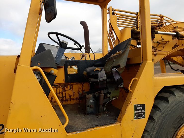 image for item DP2708 1979 John Deere 762 elevating scraper