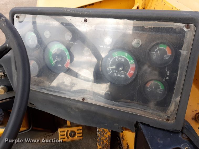 image for item DP2708 1979 John Deere 762 elevating scraper