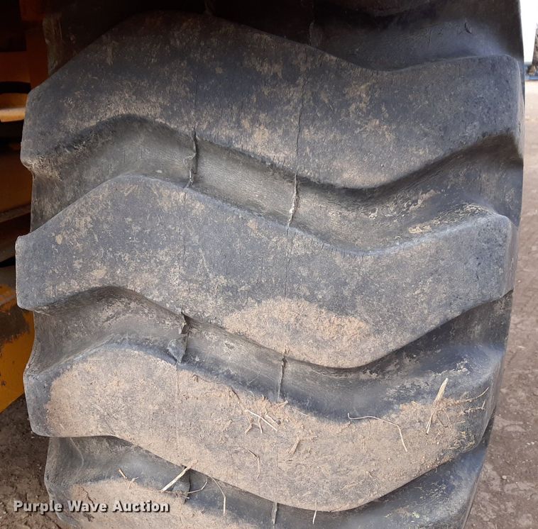 image for item DP2708 1979 John Deere 762 elevating scraper