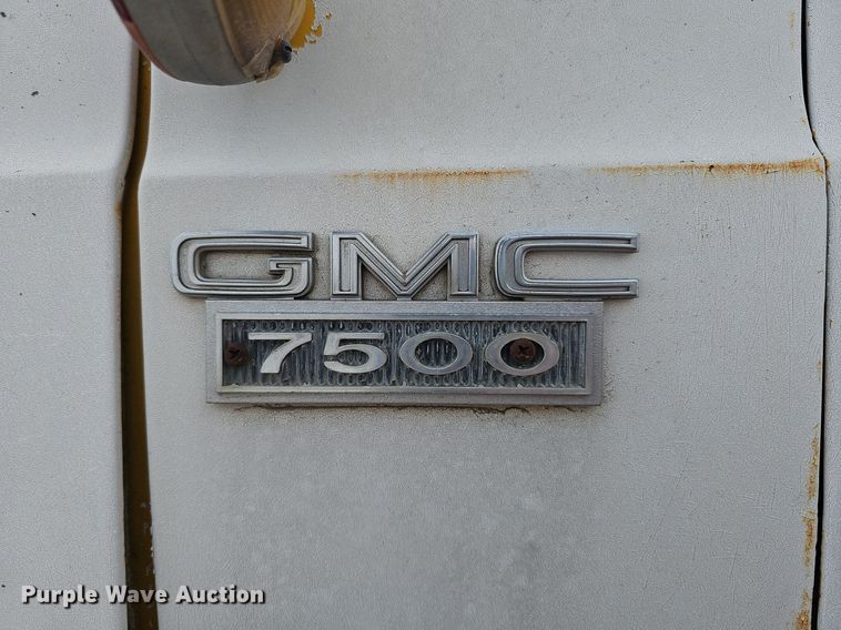 image for item DQ0281 1969 GMC 7500 fuel / lube truck