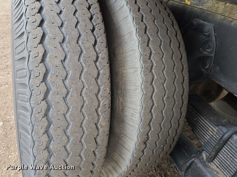 image for item DQ0281 1969 GMC 7500 fuel / lube truck