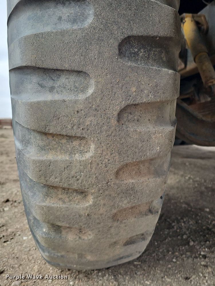 image for item DQ0281 1969 GMC 7500 fuel / lube truck