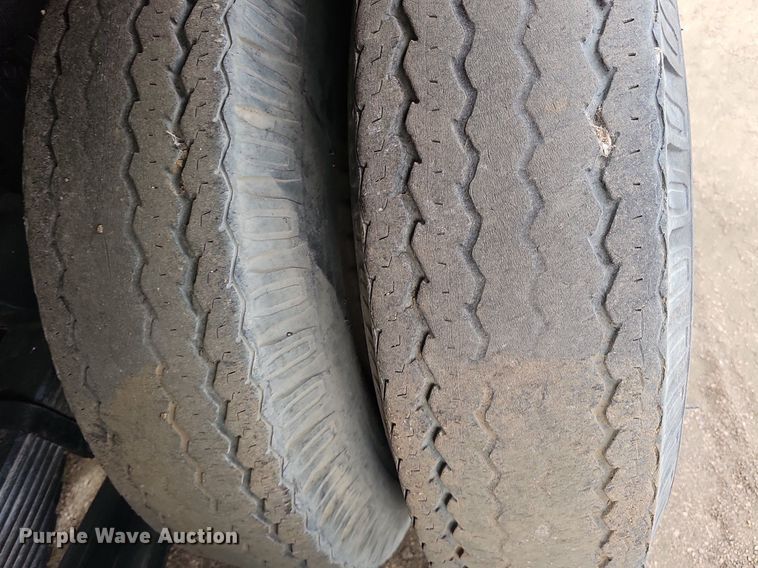 image for item DQ0281 1969 GMC 7500 fuel / lube truck