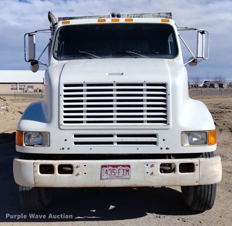 image for item DQ5970 1993 International 8100 dump truck