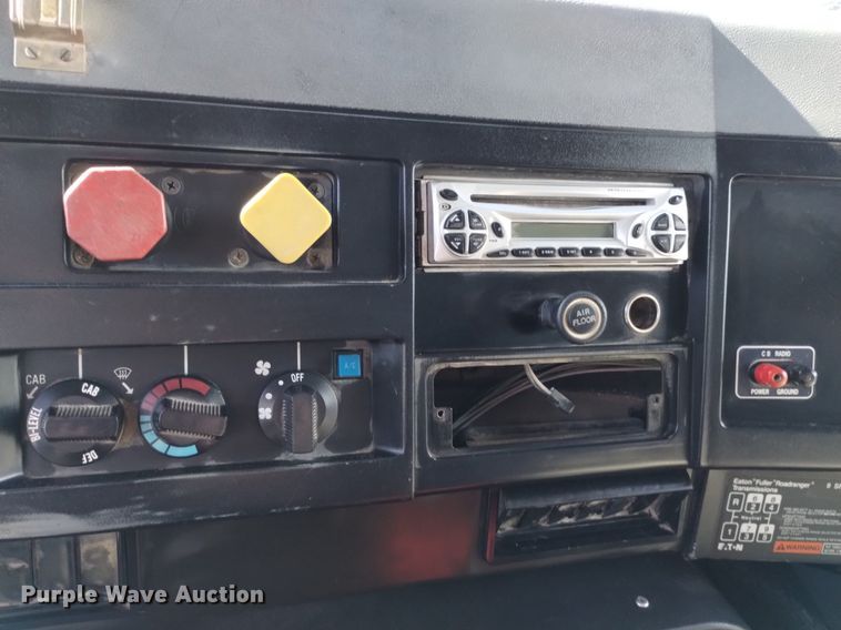 image for item DQ5970 1993 International 8100 dump truck