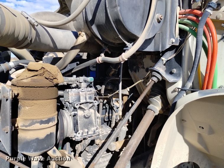 image for item DQ5970 1993 International 8100 dump truck