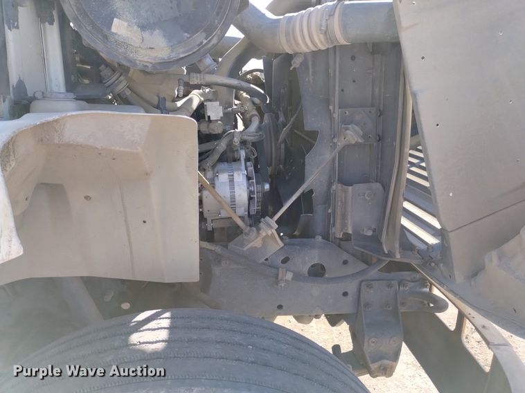 image for item DQ5970 1993 International 8100 dump truck