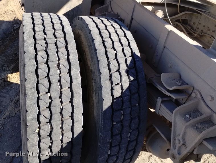 image for item DQ5970 1993 International 8100 dump truck