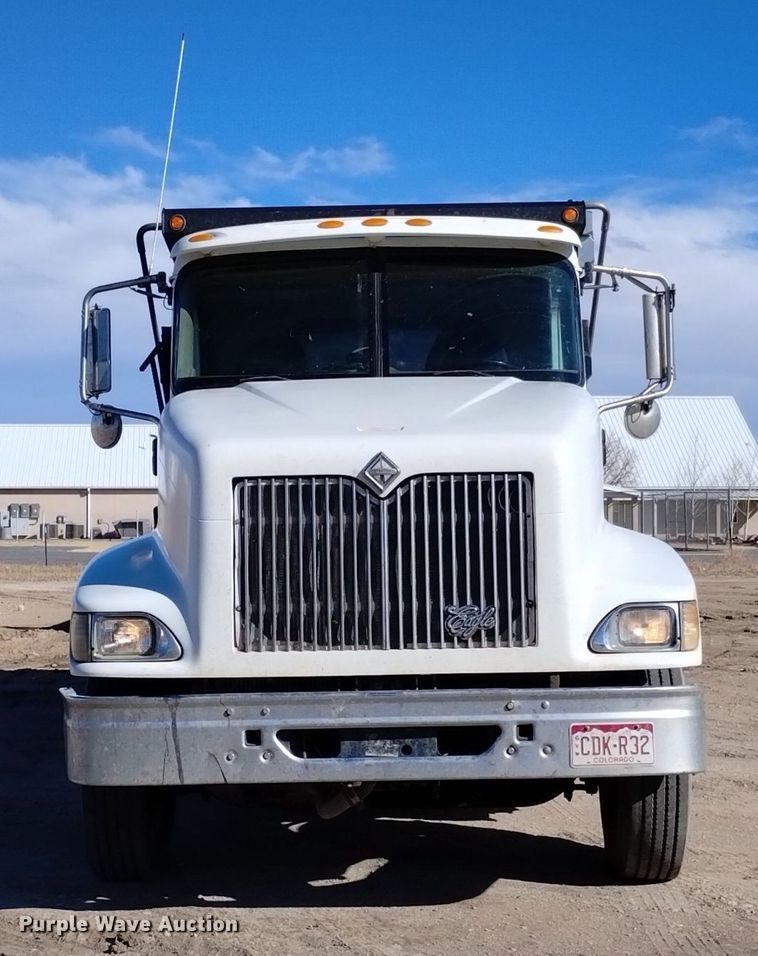 image for item DQ5971 2005 International 9400i dump truck