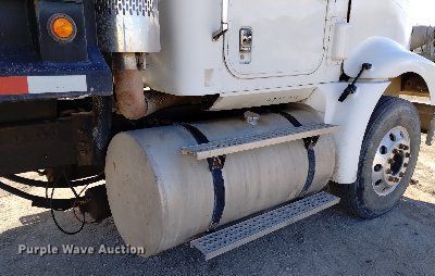 image for item DQ5971 2005 International 9400i dump truck