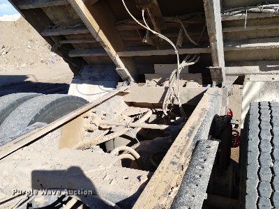 image for item DQ5971 2005 International 9400i dump truck