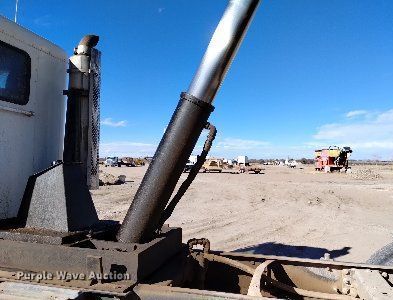 image for item DQ5971 2005 International 9400i dump truck