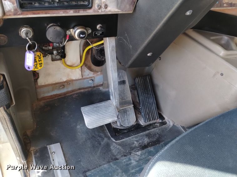 image for item DQ5971 2005 International 9400i dump truck