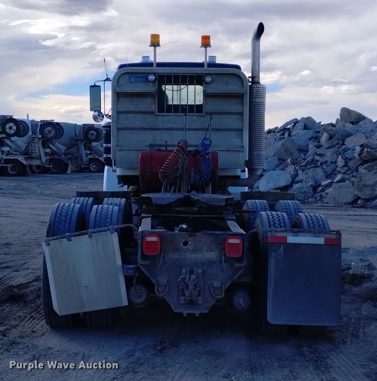 image for item DQ5973 1984 Kenworth  W900B semi truck