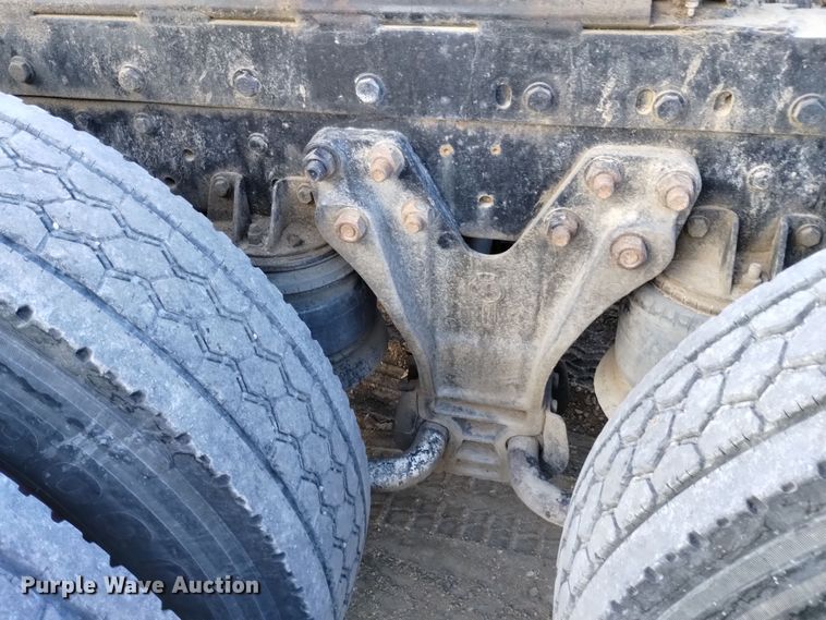 image for item DQ5973 1984 Kenworth  W900B semi truck