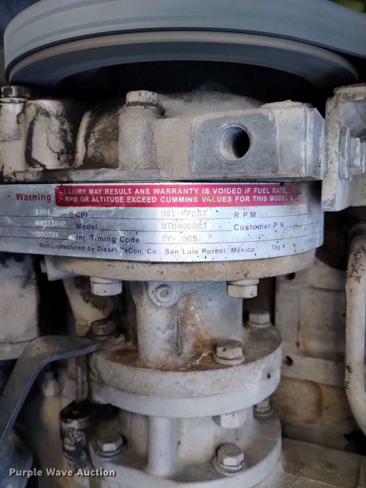 image for item DQ5973 1984 Kenworth  W900B semi truck