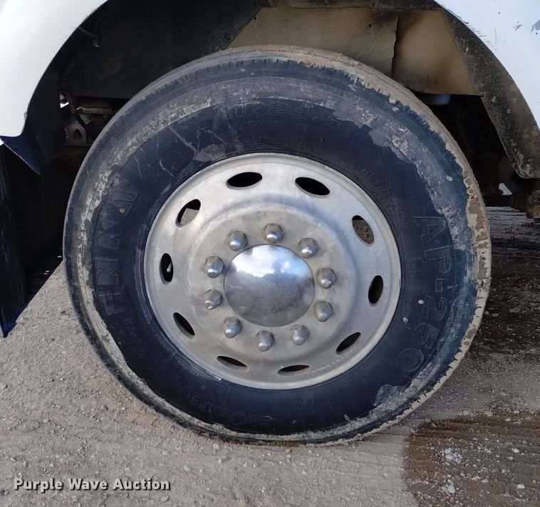 image for item DQ5973 1984 Kenworth  W900B semi truck