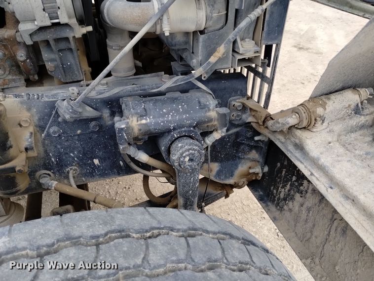 image for item DQ5975 1999 International 5000 ready mix truck