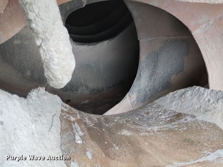 image for item DQ5977 2000 International 5000 ready mix truck