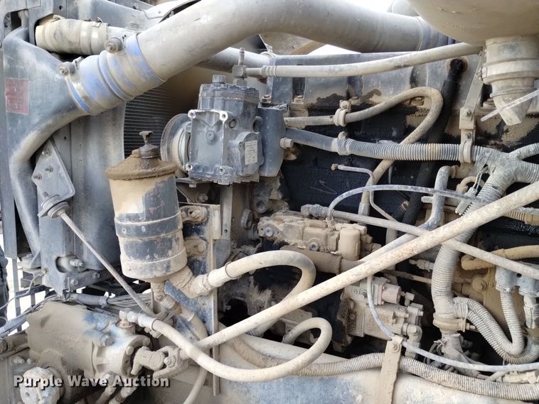 image for item DQ5977 2000 International 5000 ready mix truck