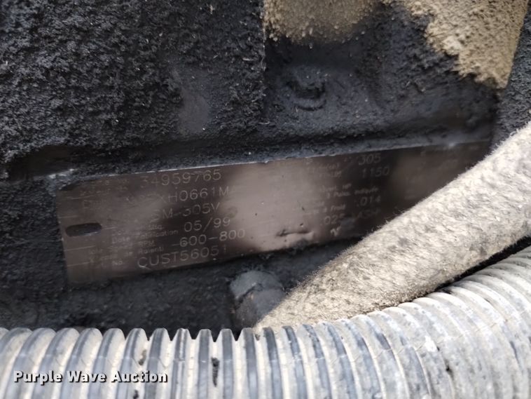 image for item DQ5977 2000 International 5000 ready mix truck