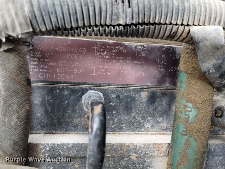 image for item DQ5978 1999 International 5000 ready mix truck