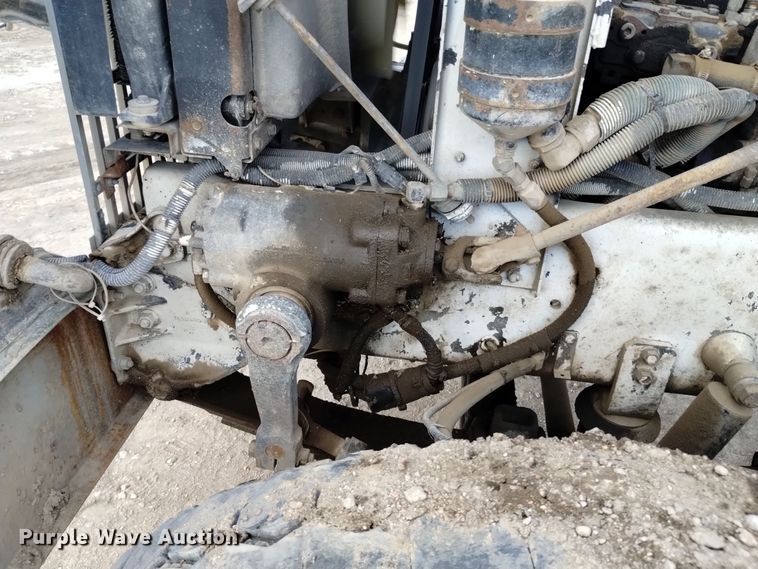 image for item DQ5978 1999 International 5000 ready mix truck