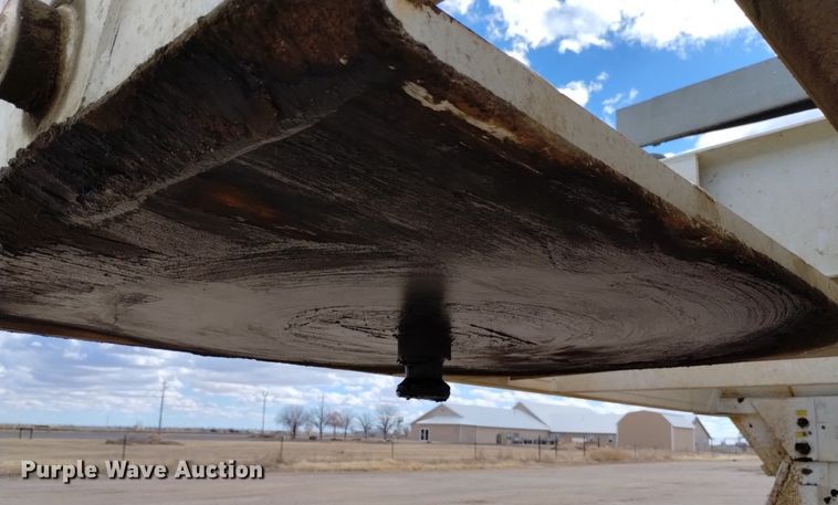 image for item DQ5979 2015 Dakota  bottom dump trailer