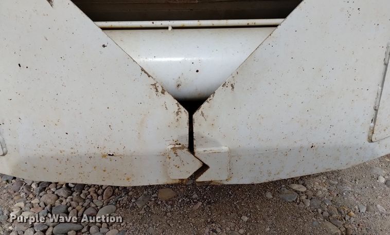 image for item DQ5979 2015 Dakota  bottom dump trailer