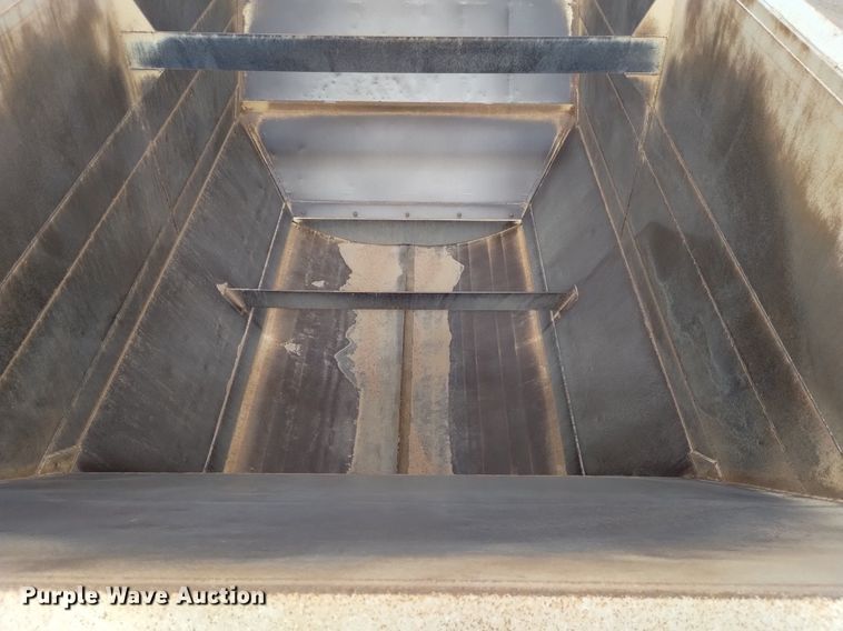 image for item DQ5979 2015 Dakota  bottom dump trailer