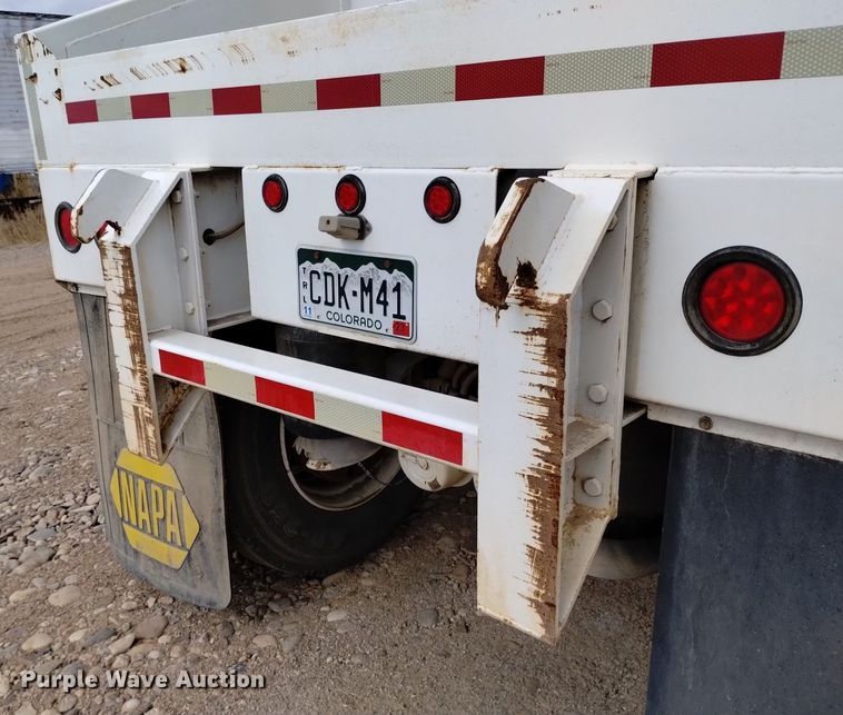 image for item DQ5979 2015 Dakota  bottom dump trailer