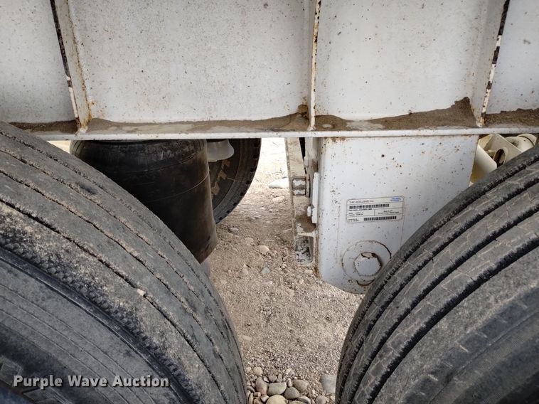 image for item DQ5979 2015 Dakota  bottom dump trailer