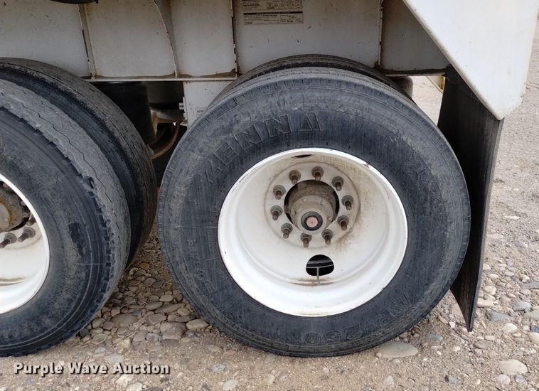 image for item DQ5979 2015 Dakota  bottom dump trailer