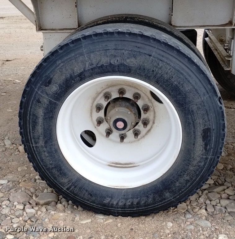 image for item DQ5979 2015 Dakota  bottom dump trailer