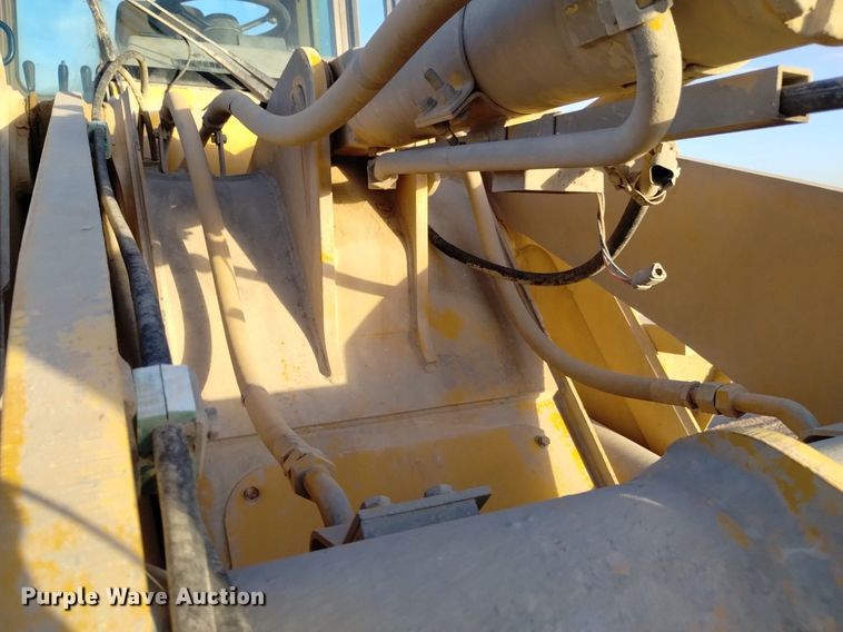 image for item DQ5980 1996 Caterpillar 928F wheel loader