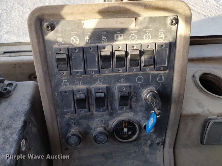 image for item DQ5980 1996 Caterpillar 928F wheel loader