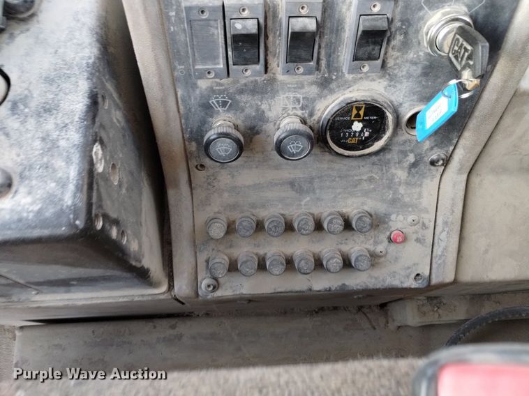 image for item DQ5980 1996 Caterpillar 928F wheel loader