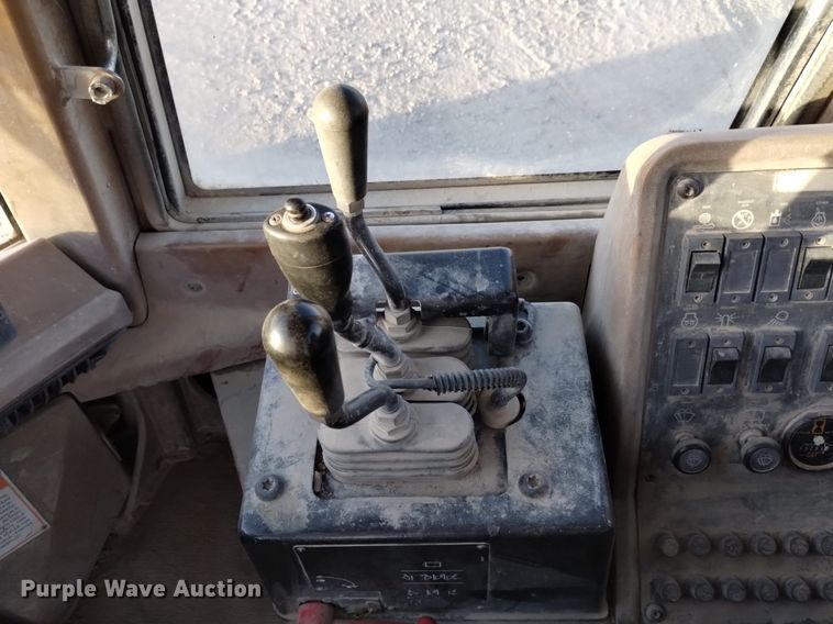 image for item DQ5980 1996 Caterpillar 928F wheel loader