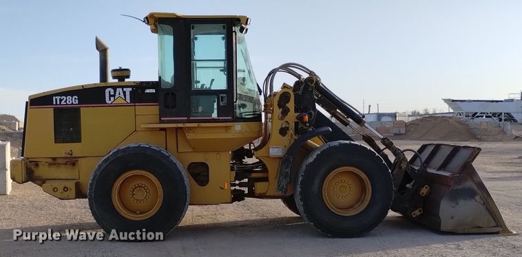 image for item DQ5981 1999 Caterpillar IT28G integrated tool carrier