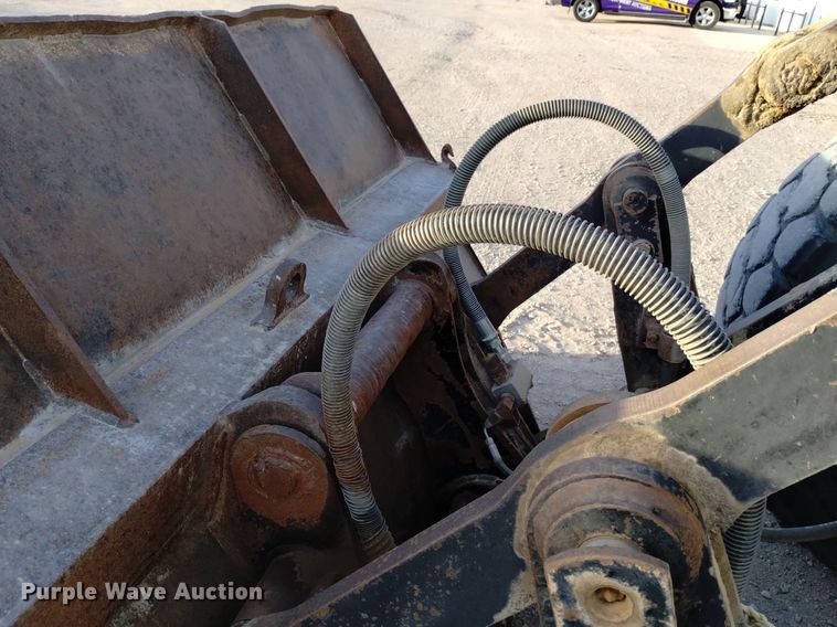 image for item DQ5981 1999 Caterpillar IT28G integrated tool carrier