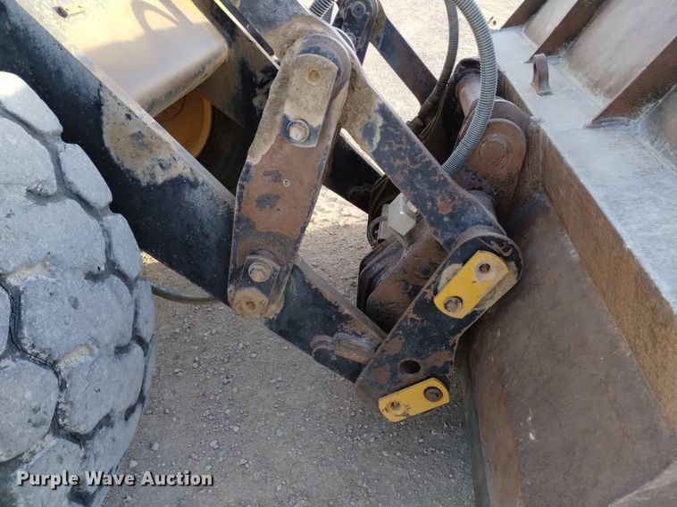 image for item DQ5981 1999 Caterpillar IT28G integrated tool carrier