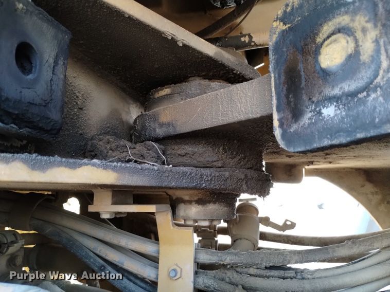 image for item DQ5981 1999 Caterpillar IT28G integrated tool carrier