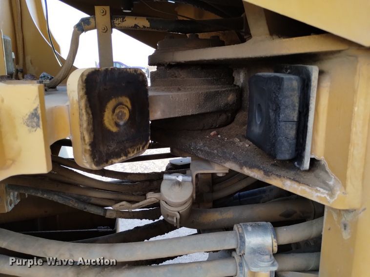 image for item DQ5981 1999 Caterpillar IT28G integrated tool carrier